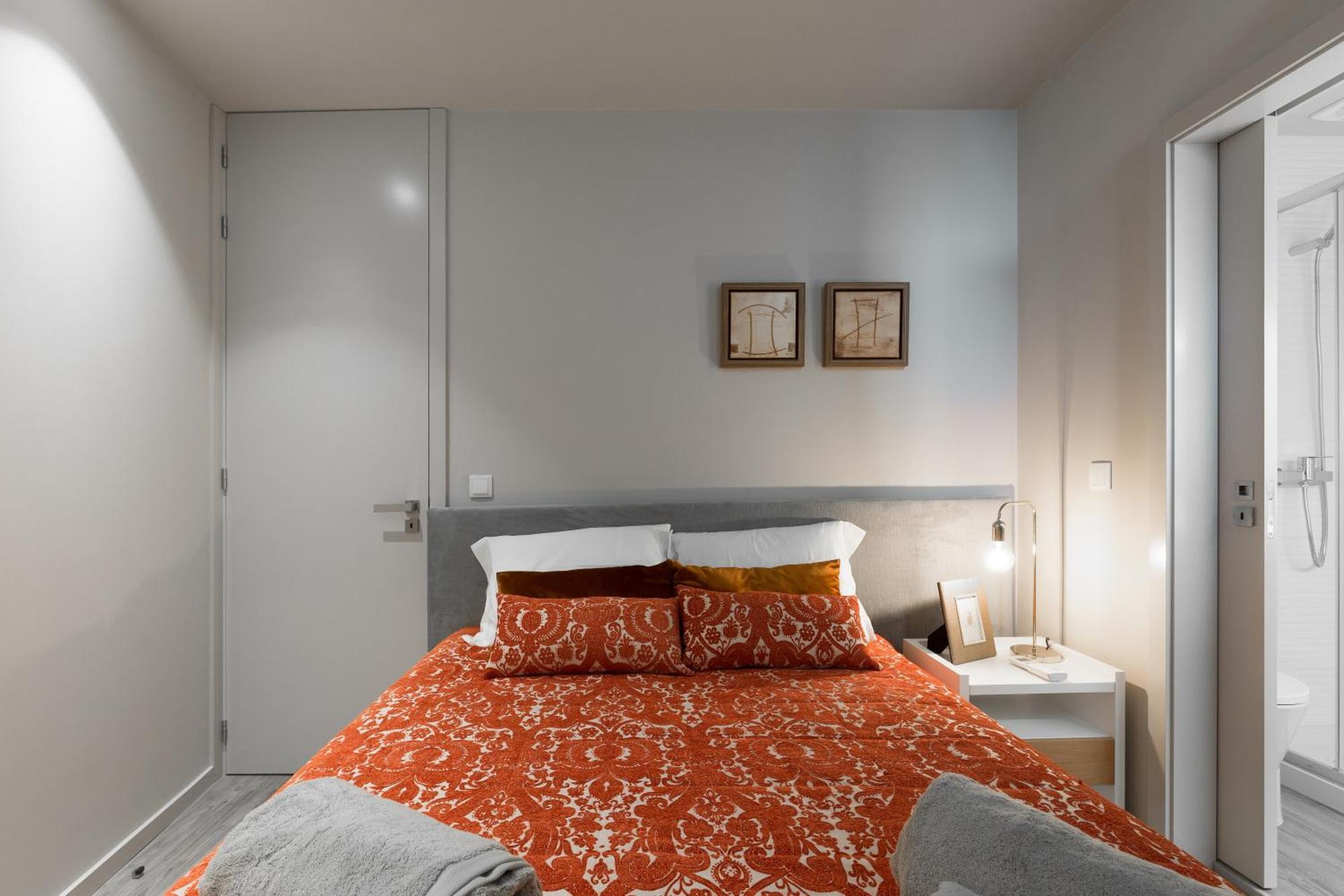 Host Wise - Charming Luxurious Flat With Garage Apartment Porto
